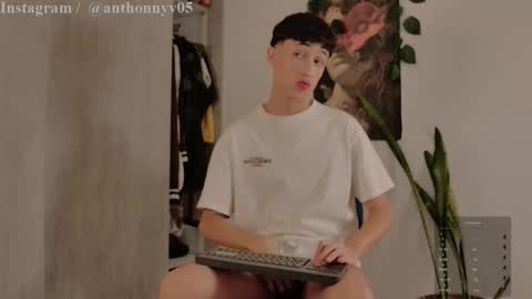 TONY NEW ACCOUNT online show from September 16, 10:27 am