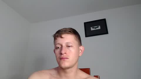 leon online show from December 4, 6:06 pm