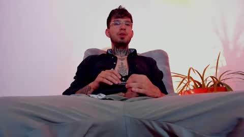 Anthony and Nick online show from November 7, 3:37 pm