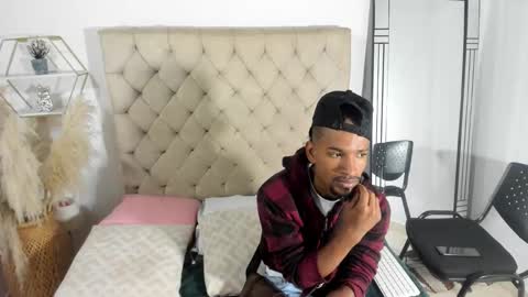 Snapshot of anthoy_wayans chatting on September 27, 2:09 am       online show from September 27, 2:09 am