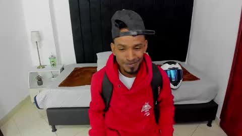 Snapshot of anthoy_wayans chatting on January 14, 12:11 am       online show from January 14, 12:11 am