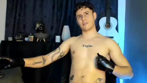 Snapshot of antonnello_ chatting on October 26, 11:40 pm antonnello_ online show from October 26, 11:40 pm