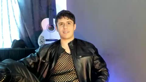 antonnello_ online show from December 1, 4:43 pm