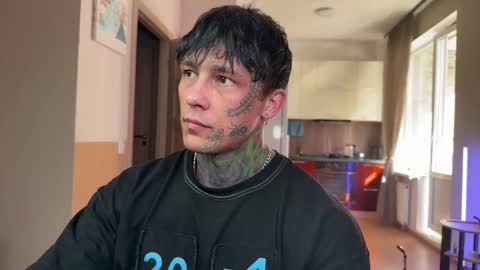 Tom online show from March 28, 8:58 am