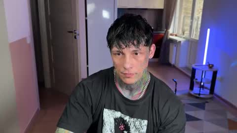 Tom online show from March 18, 8:17 am