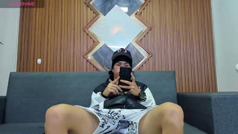 anyelo_sexyhot online show from January 17, 12:10 pm