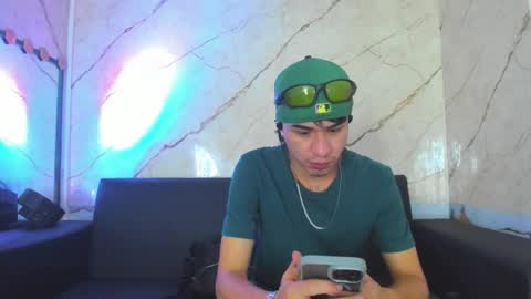 anyelo_sexyhot online show from October 8, 11:58 am