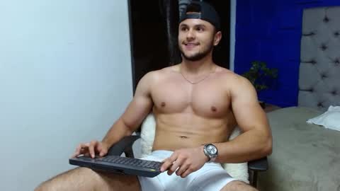 Apolo online show from March 3, 5:29 am