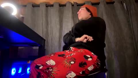 aponthier151 online show from November 11, 4:39 am