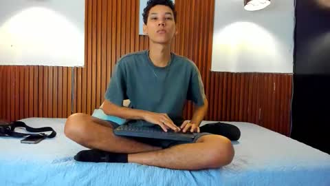 aquarius_xxx online show from November 10, 11:26 am