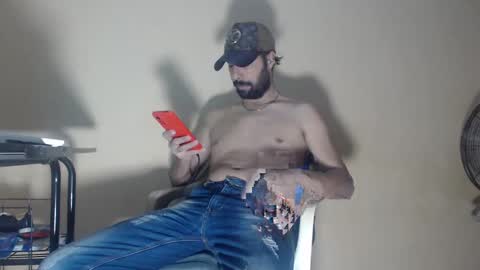 Snapshot of arabebigcock chatting on October 19, 6:07 am ARABE  online show from October 19, 6:07 am