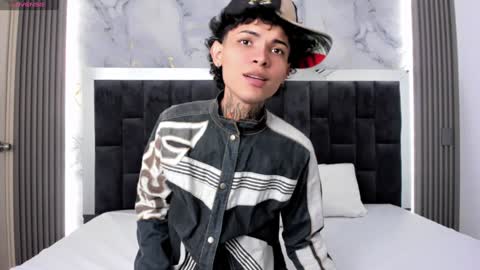 Arceluz  online show from February 7, 7:06 pm