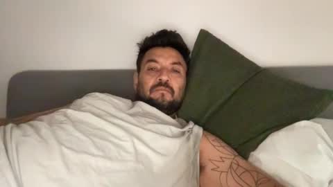 archieyahoo online show from January 27, 3:39 pm