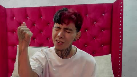 AresPaxton online show from March 14, 11:50 am