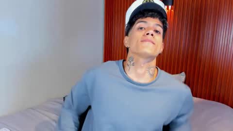 Snapshot of aress444 chatting on September 13, 3:07 am aress444 online show from September 13, 3:07 am