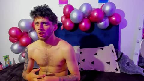 Ari and loggan online show from December 22, 7:31 pm