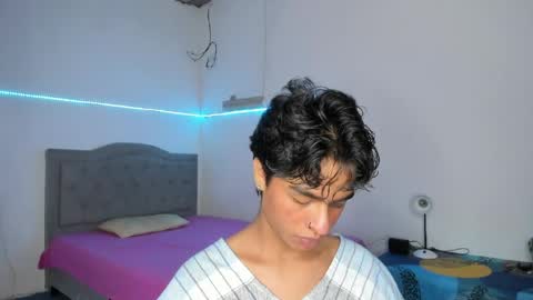 ariel_adan online show from June 3, 11:10 pm