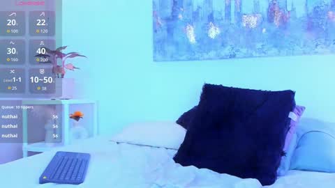   online show from October 15, 8:44 am