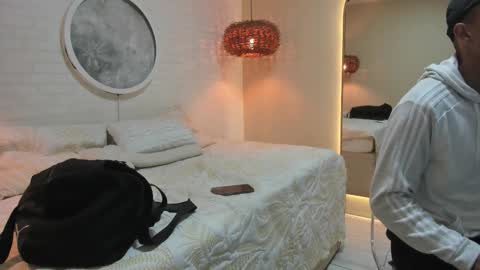 ARON BOLT online show from February 7, 10:44 am