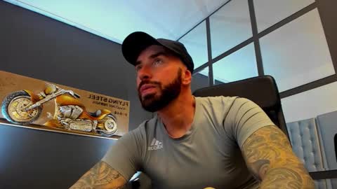 AronGrant online show from November 30, 11:12 am