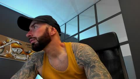 AronGrant online show from April 2, 9:06 am