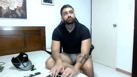 aronmiller online show from October 6, 4:22 pm