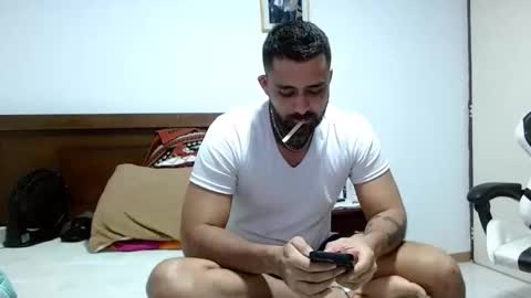 aronmiller online show from September 12, 9:59 pm