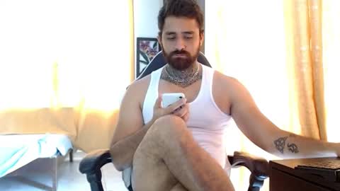 aronmiller online show from November 24, 4:41 pm