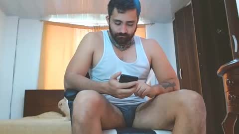 aronmiller online show from January 19, 10:17 pm