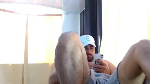 aronmiller online show from March 5, 6:15 pm