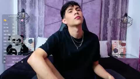 Arontawers online show from May 27, 8:28 pm