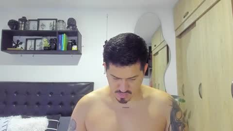 ARON  Independent model  online show from March 17, 2:59 am