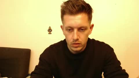 arromwilliam90 online show from January 31, 10:52 am