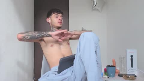   online show from September 21, 10:15 am