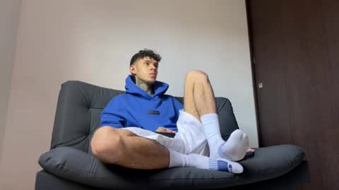   online show from March 4, 12:12 pm