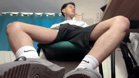   online show from December 11, 9:55 pm