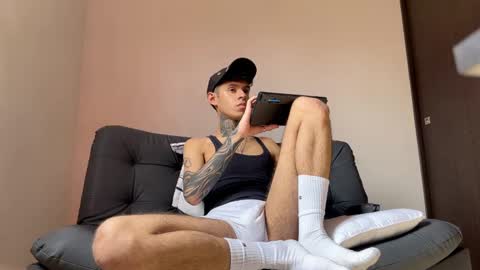   online show from March 12, 8:20 pm