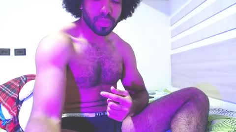 Snapshot of arthur_jamess chatting on December 19, 10:53 pm arthur_jamess online show from December 19, 10:53 pm