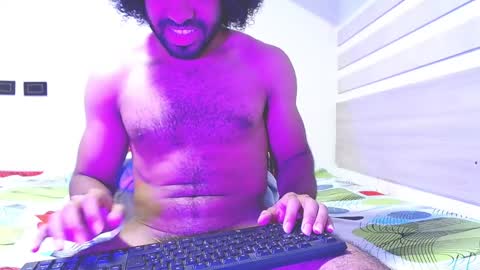 Snapshot of arthur_jamess chatting on December 11, 10:49 pm arthur_jamess online show from December 11, 10:49 pm