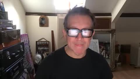 Snapshot of artisterotic chatting on October 28, 9:56 am artisterotic online show from October 28, 9:56 am