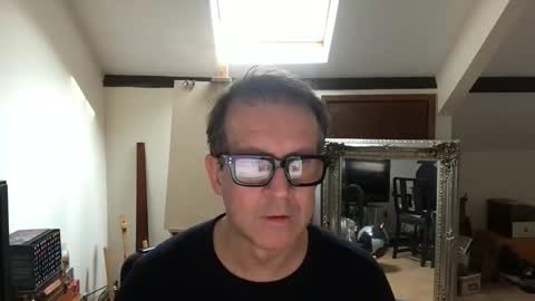 Snapshot of artisterotic chatting on October 24, 11:12 am artisterotic online show from October 24, 11:12 am