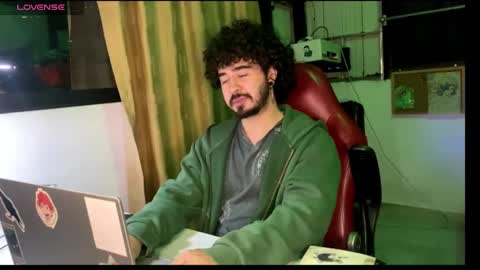 Snapshot of artorias_4 chatting on October 24, 4:47 am artorias 4 online show from October 24, 4:47 am