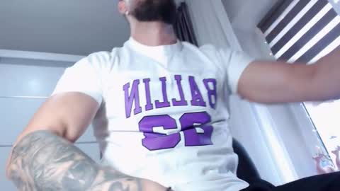 AryanAian1 online show from December 24, 9:39 am