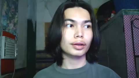 asian_babyboi online show from May 30, 2:06 pm