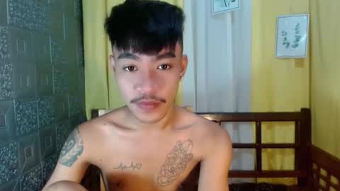 Snapshot of asian_kimxxx chatting on October 25, 12:18 pm don online show from October 25, 12:18 pm
