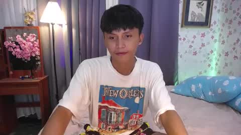 Snapshot of asiansmokeyxx chatting on January 26, 12:22 pm prince online show from January 26, 12:22 pm