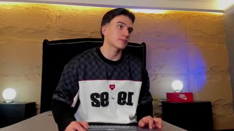 Aslan  online show from April 16, 4:12 am