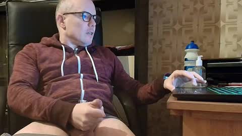 asterion51 online show from February 1, 7:23 pm