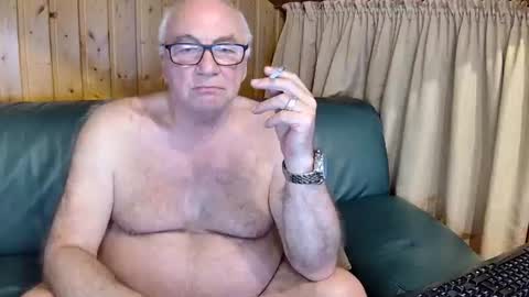 Snapshot of asusandy chatting on March 4, 10:05 pm asusandy online show from March 4, 10:05 pm