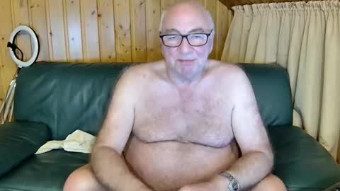 Snapshot of asusandy chatting on February 7, 12:09 am asusandy online show from February 7, 12:09 am